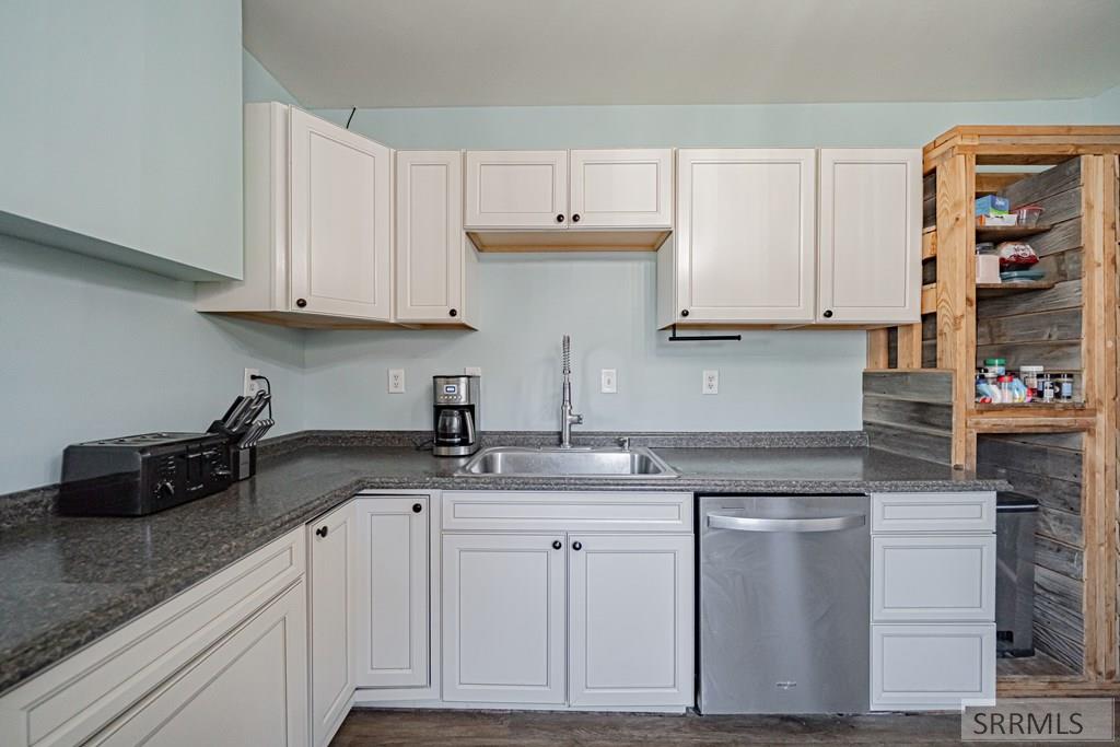 542 2nd E, RIRIE, Idaho image 20