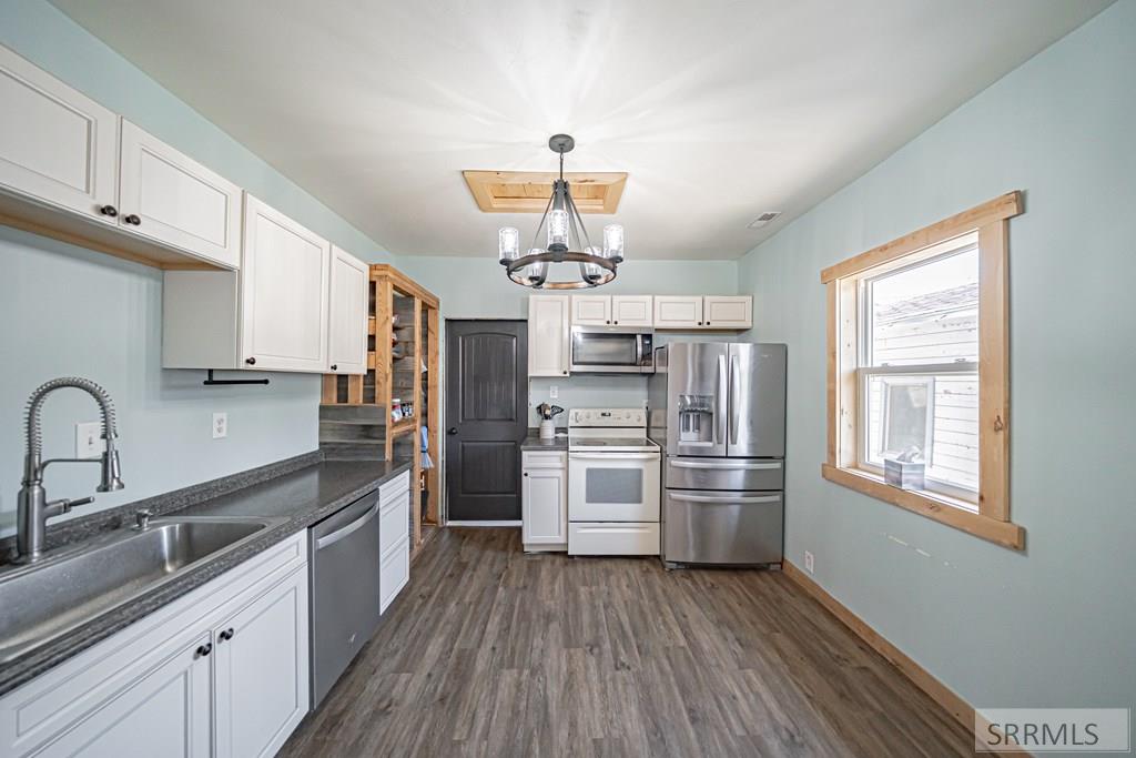 542 2nd E, RIRIE, Idaho image 18