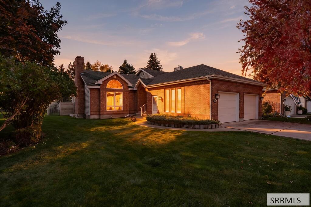 3553 Sun Circle
