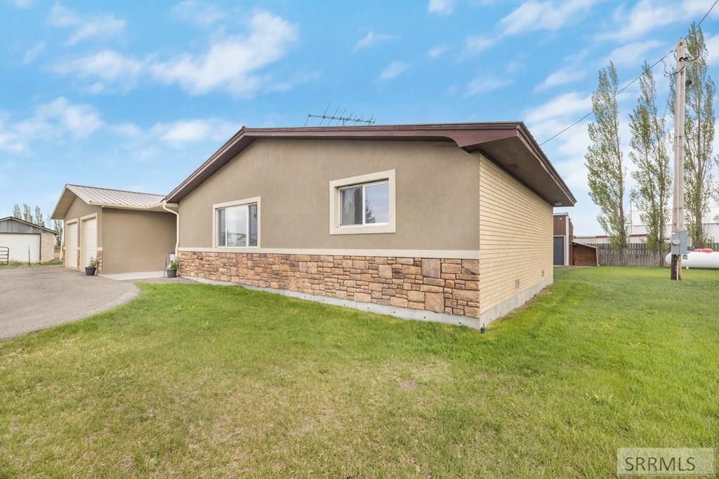 6631 W 6000 N, REXBURG, Idaho image 3