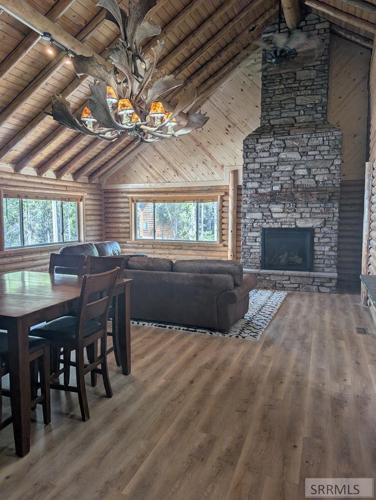 4279 Gooding Street, ISLAND PARK, Idaho image 11