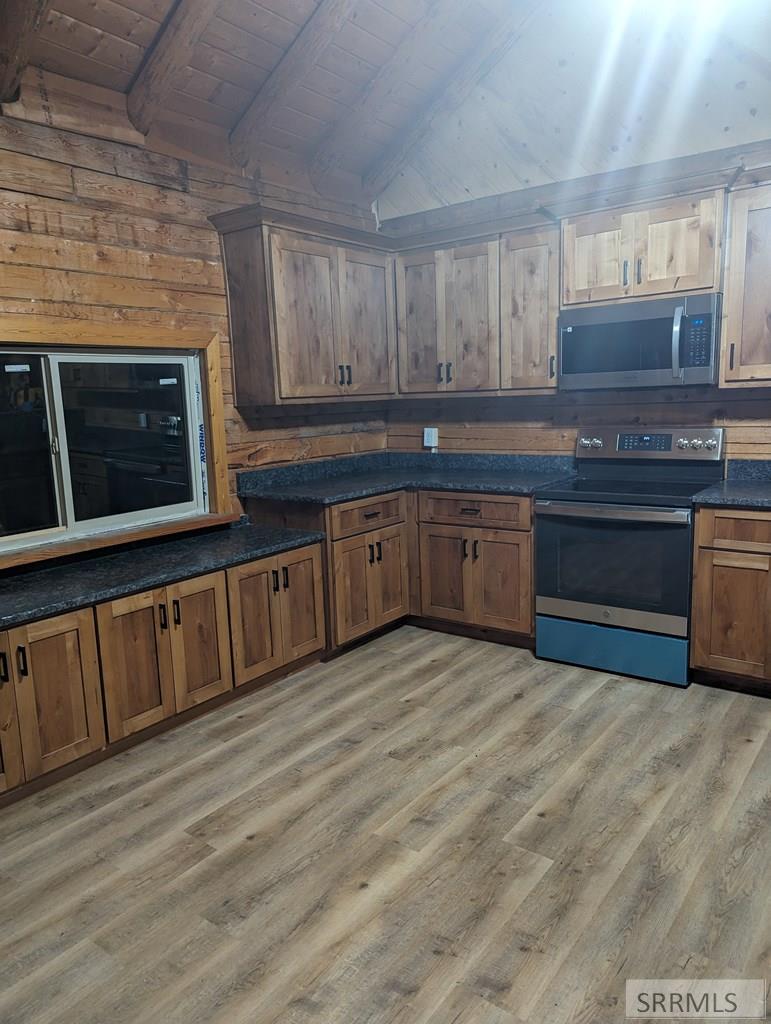 4279 Gooding Street, ISLAND PARK, Idaho image 12