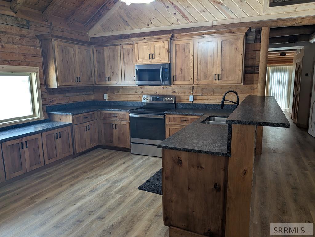 4279 Gooding Street, ISLAND PARK, Idaho image 7