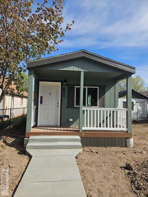 Photo of 411 8th Street, IDAHO FALLS, ID 83401 (MLS # 2184891)