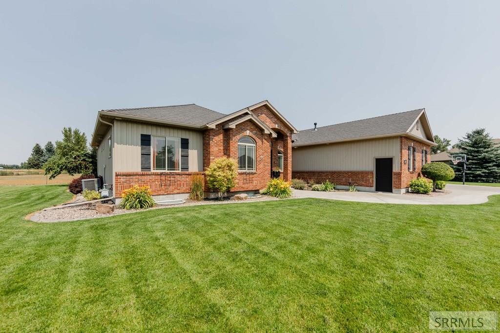 3940 Mckibben Lane, IONA, Idaho image 3