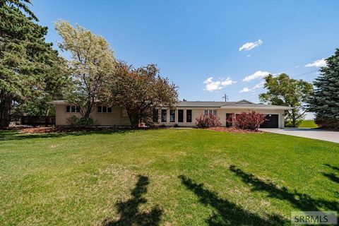 Homes For Sale - 1365 Meadowview Ave<br/> REXBURG, ID 83440