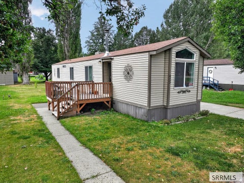 Mobile Home For Sale - 405 Violet Street<br/> REXBURG, ID 83440