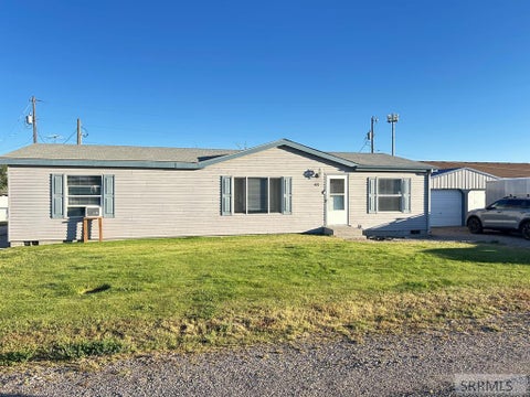 Photo of 420 Ward Drive, BLACKFOOT, ID 83221 (MLS # 2187264)