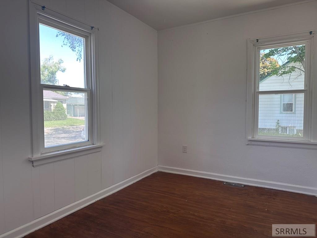 402 3rd Street