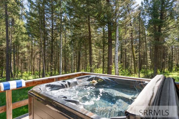 3944 Wise Owl Way, ISLAND PARK, Idaho image 16