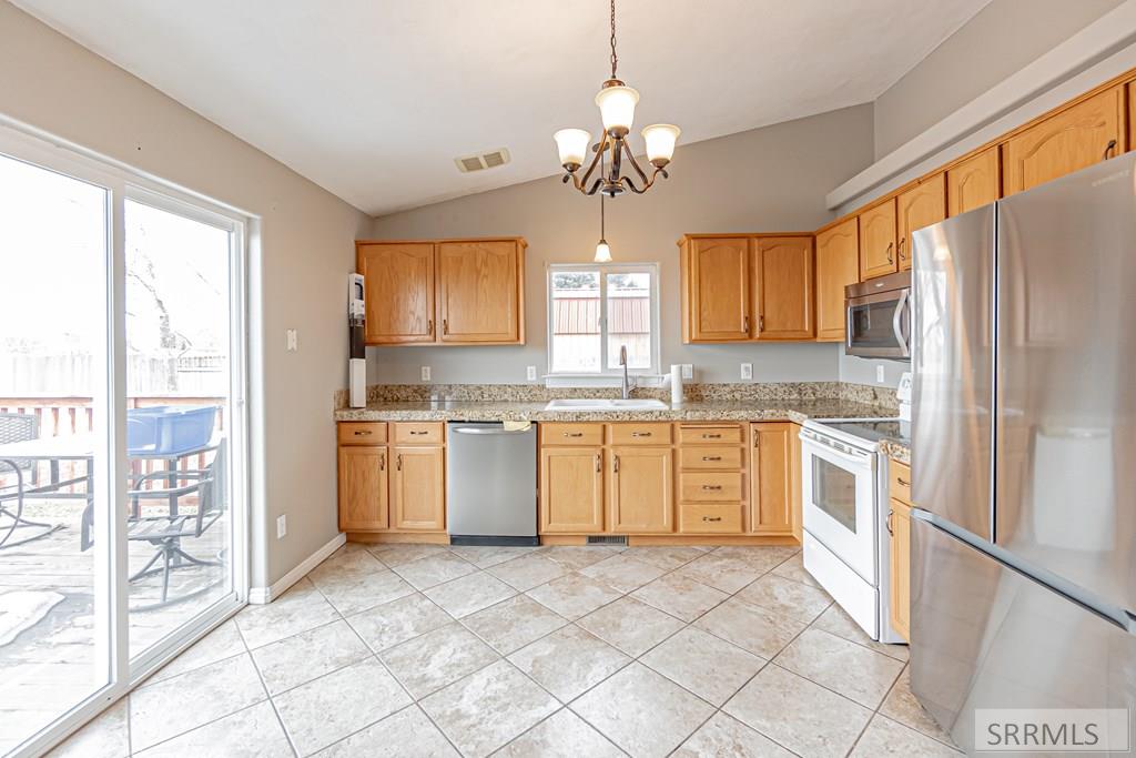 271 Meadowlark Drive, SHELLEY, Idaho image 12