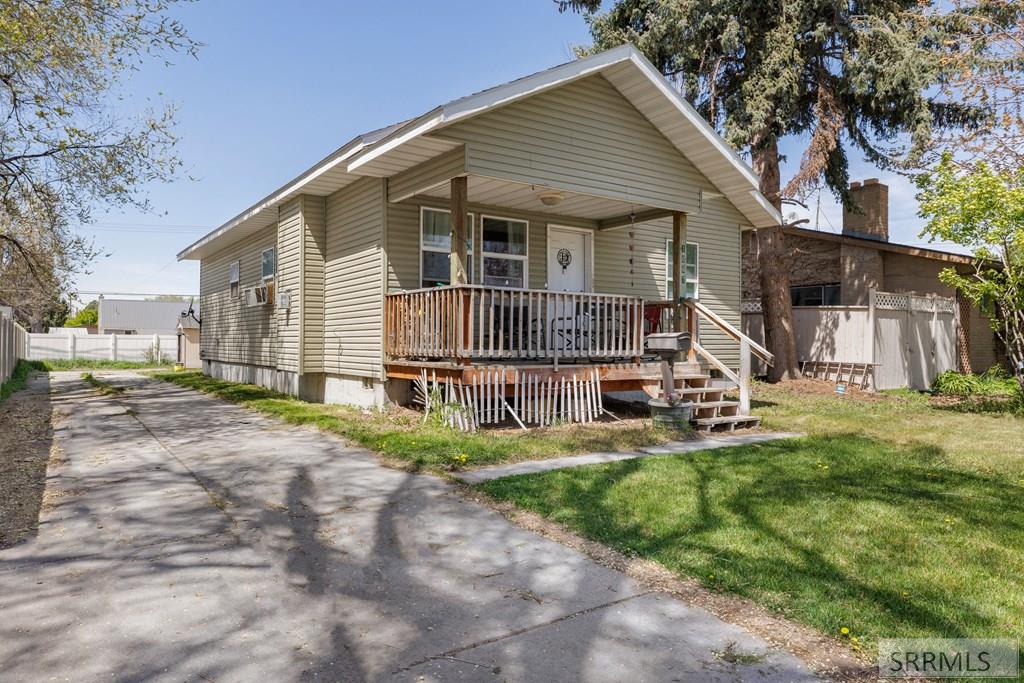 1067 Bannock Avenue