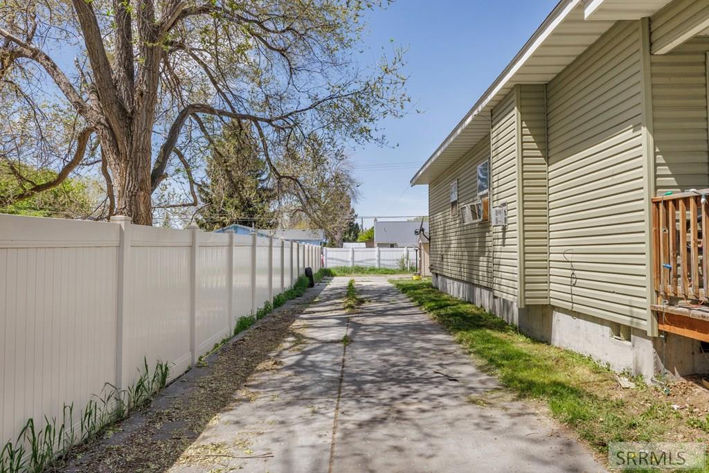 1067 Bannock Avenue