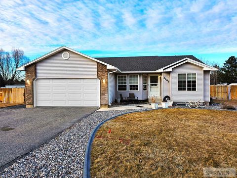 Photo of 2665 E 97th N, IDAHO FALLS, ID 83401 (MLS # 2182102)
