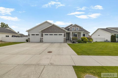 Homes For Sale - 3616 E Beretta Avenue<br/> IDAHO FALLS, ID 83401