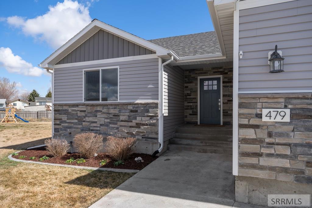479 Windriver Drive, SHELLEY, Idaho image 2