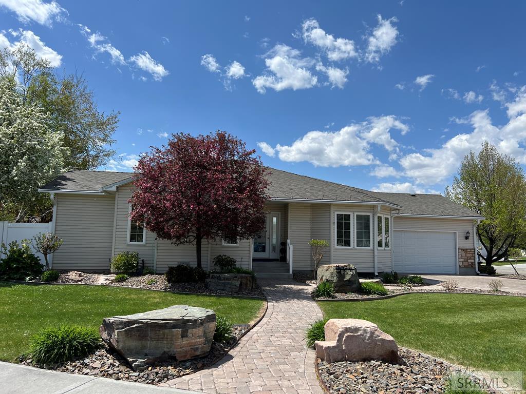 455 Hickory Circle, IDAHO FALLS, Idaho image 2