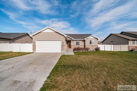 Photo of 3780 Brighton Drive, IDAHO FALLS, ID 83401 (MLS # 2185472)
