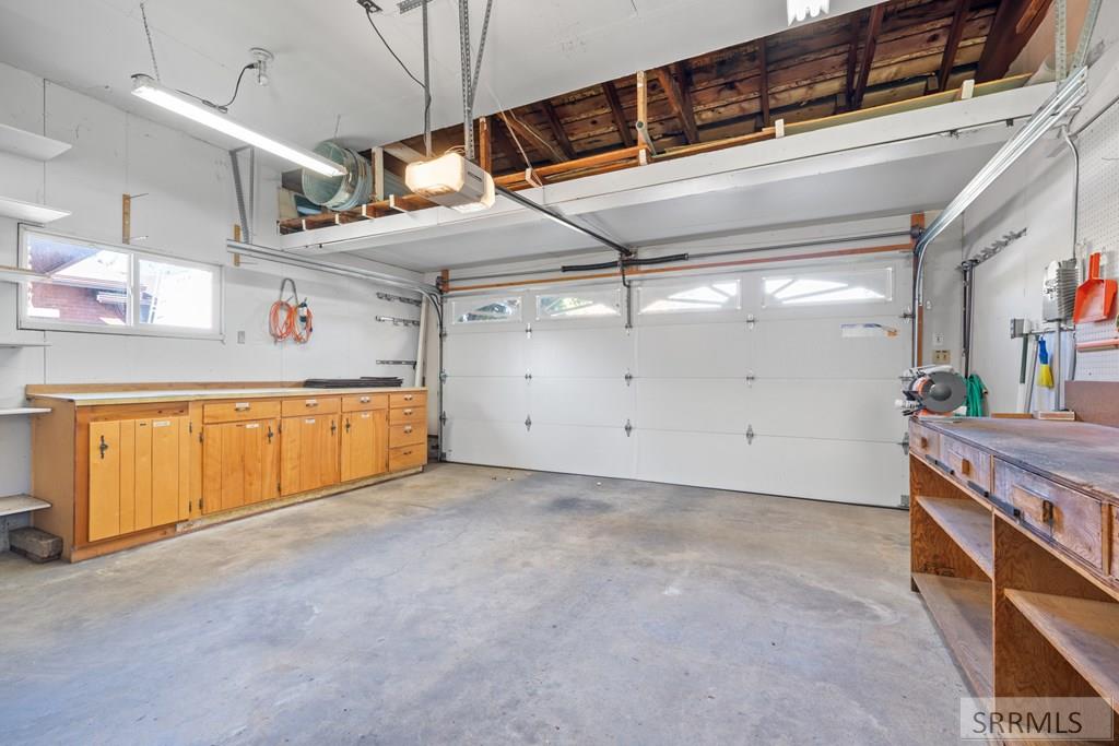 Idaho Falls, Idaho 83401, United States, 3 Bedrooms Bedrooms, ,2 BathroomsBathrooms,Residential,Active,232143