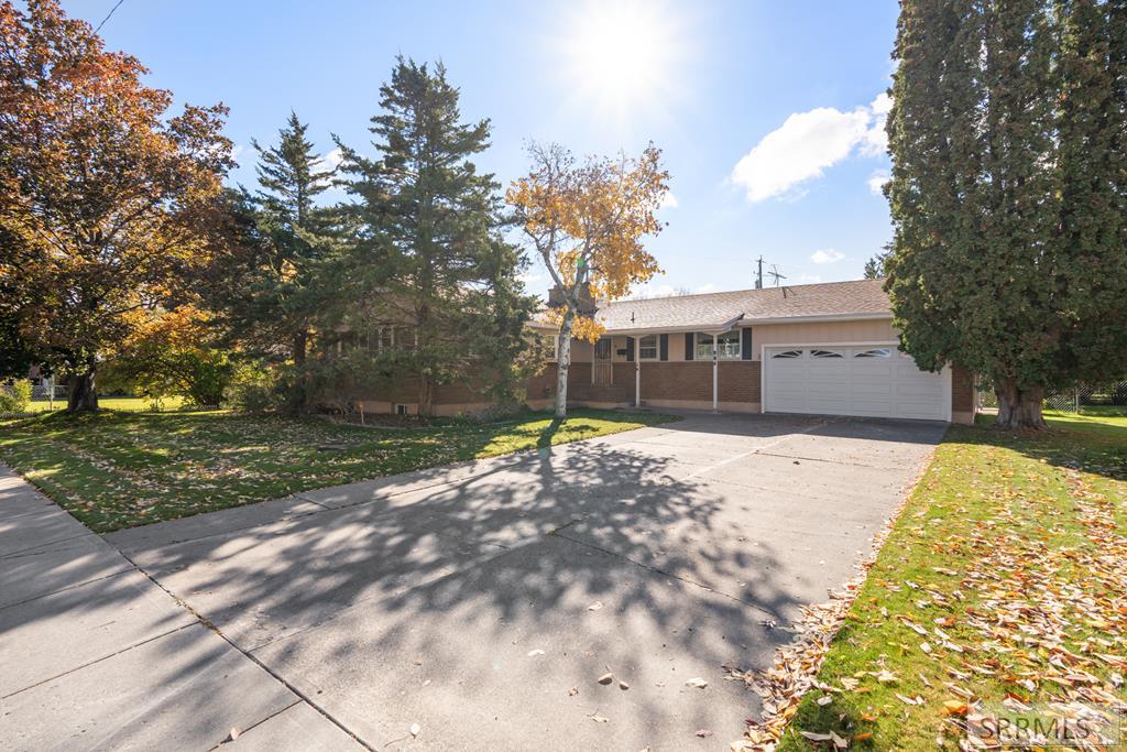 Idaho Falls, Idaho 83401, United States, 3 Bedrooms Bedrooms, ,2 BathroomsBathrooms,Residential,Active,232143