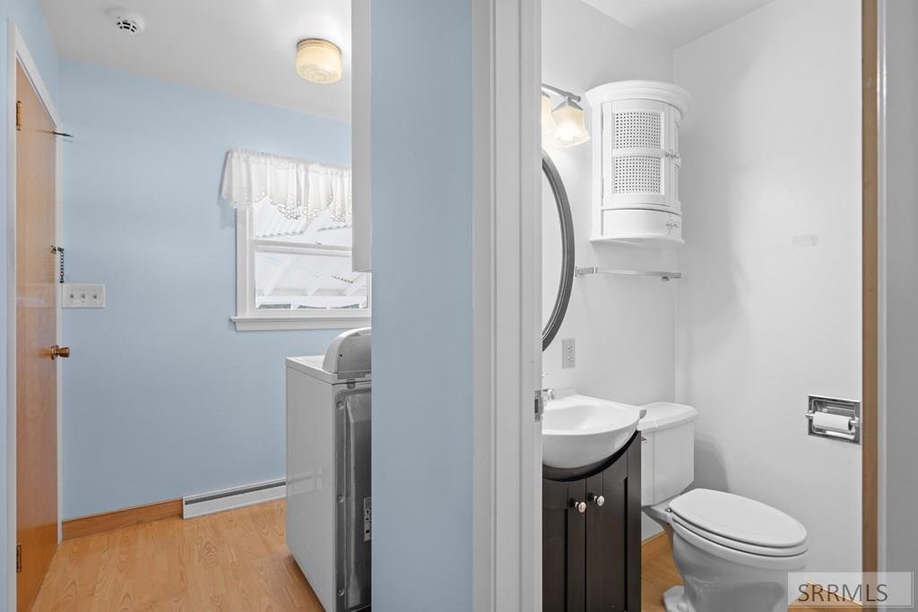 Idaho Falls, Idaho 83401, United States, 3 Bedrooms Bedrooms, ,2 BathroomsBathrooms,Residential,Active,232143