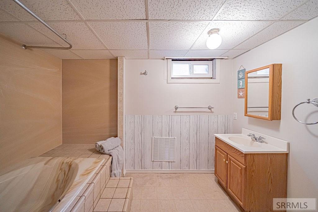 3586 E Iona Road, IDAHO FALLS, Idaho image 34