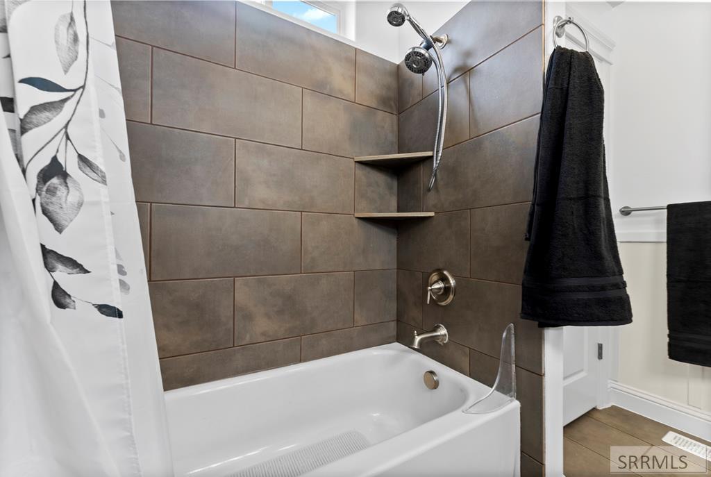 2533 N Barnes Way, IONA, Idaho image 10