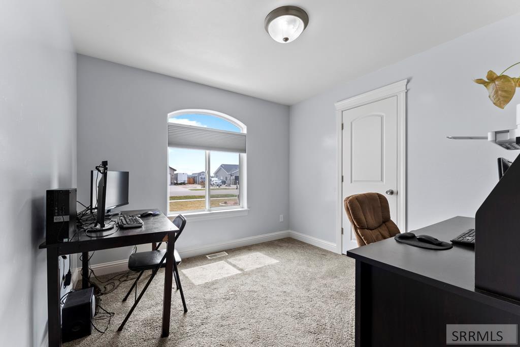 2533 N Barnes Way, IONA, Idaho image 13