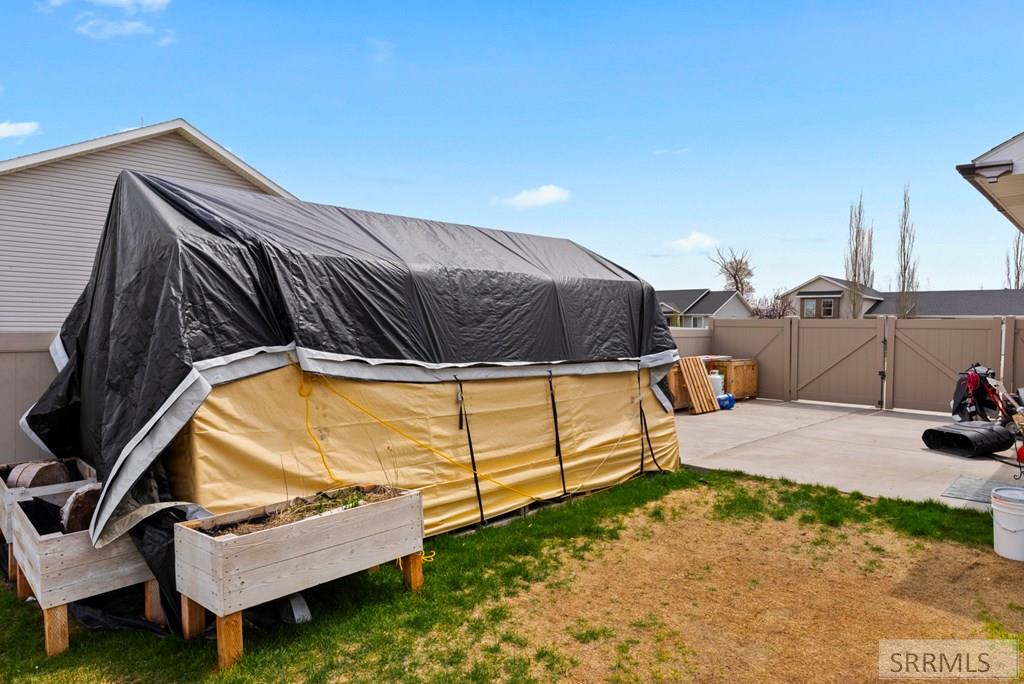 2533 N Barnes Way, IONA, Idaho image 24