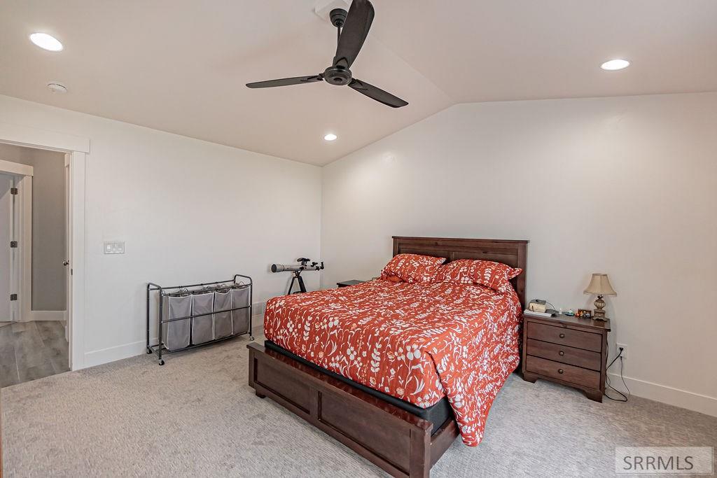 5081 Smith Drive, IONA, Idaho image 13
