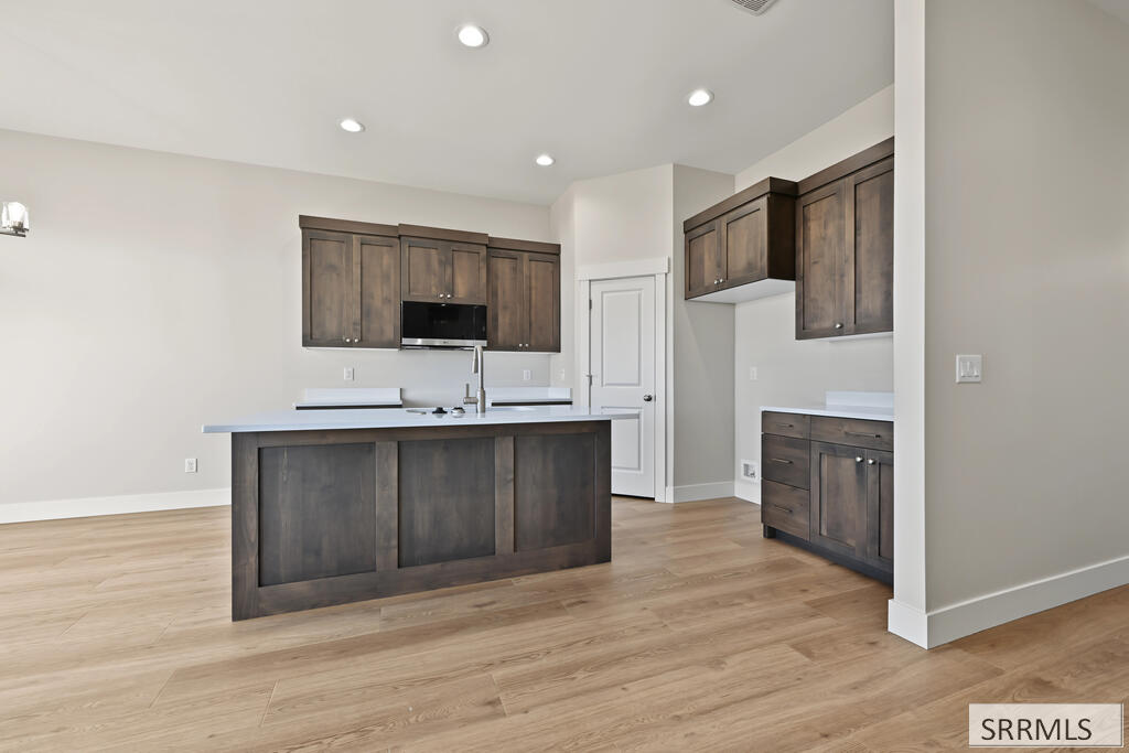6207 Willow Oak Lane
