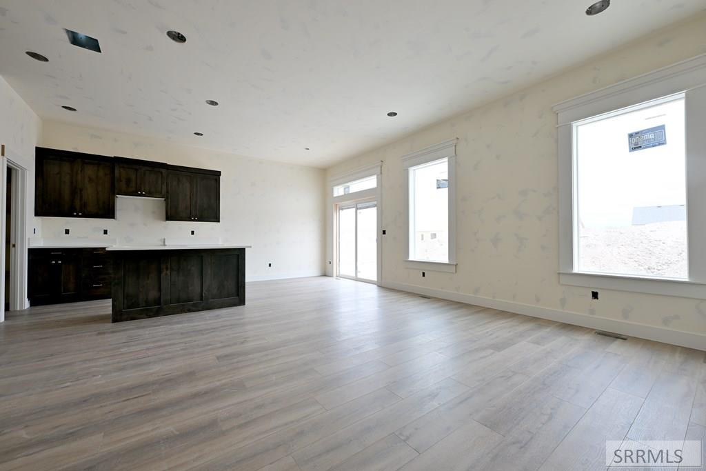 4670 Weatherby Way, IDAHO FALLS, Idaho image 2