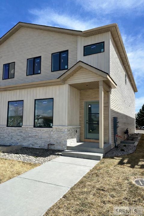 Photo of 1363 Latah Avenue, IDAHO FALLS, ID 83402 (MLS # 2185567)