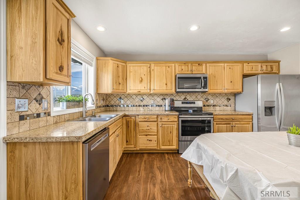 736 Mountain View Circle, SALMON, Idaho image 10