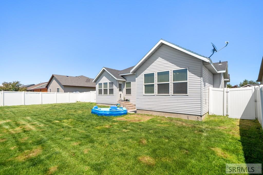 4877 Sabrina Dr, CHUBBUCK, Idaho image 6