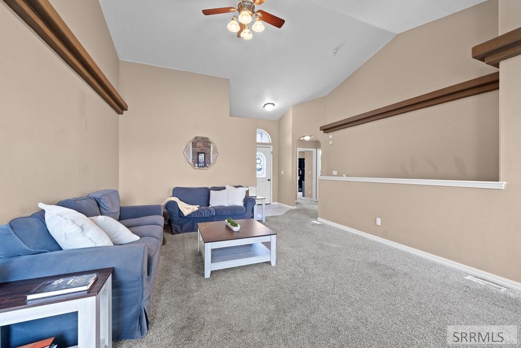 4877 Sabrina Dr, CHUBBUCK, Idaho image 13