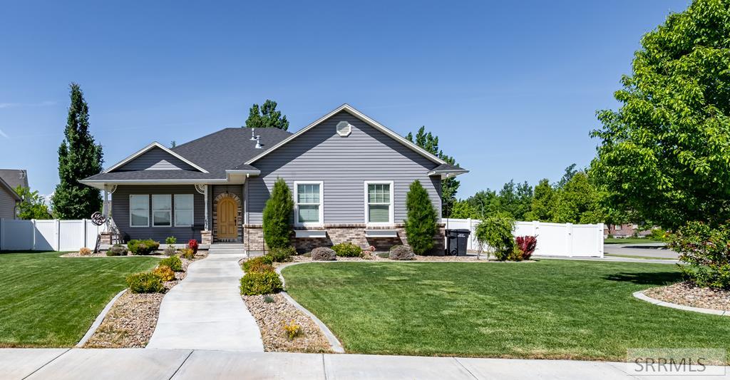 636 Birmingham Lane, IDAHO FALLS, Idaho image 1