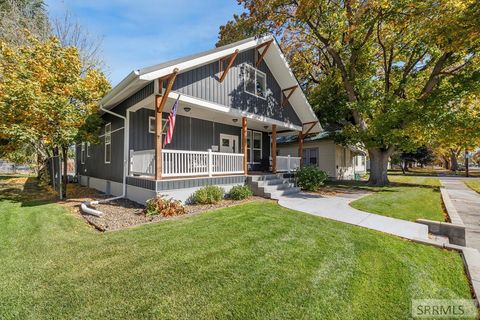 Photo of 520 J Street, IDAHO FALLS, ID 83202 (MLS # 2185498)