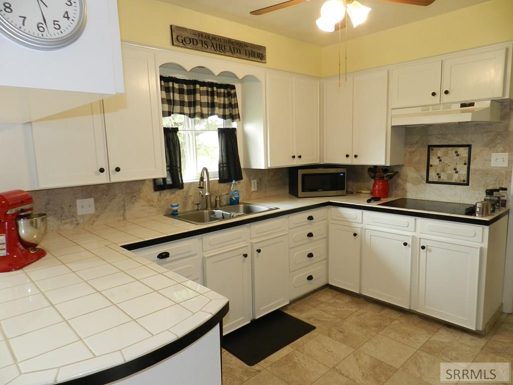 712 Finstur Street, SALMON, Idaho image 5