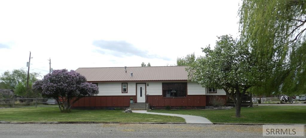 712 Finstur Street, SALMON, Idaho image 3
