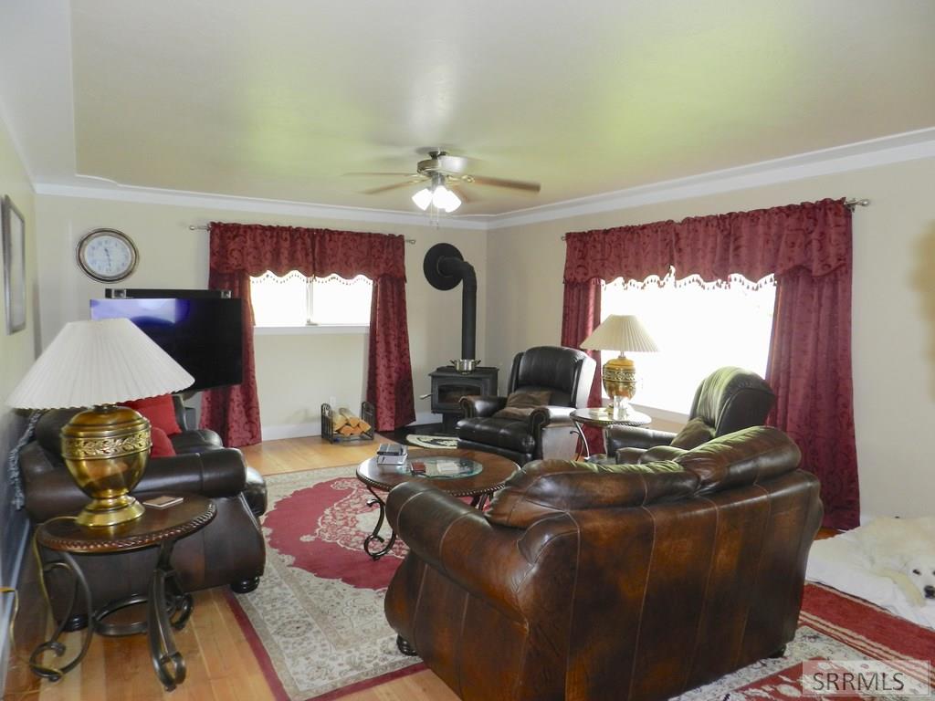 712 Finstur Street, SALMON, Idaho image 18