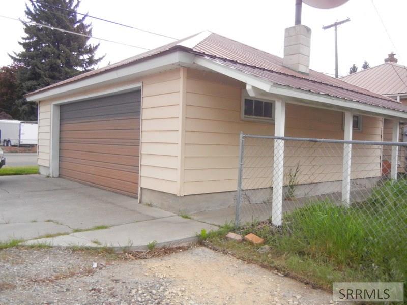 998 S Holmes Avenue, IDAHO FALLS, Idaho image 2