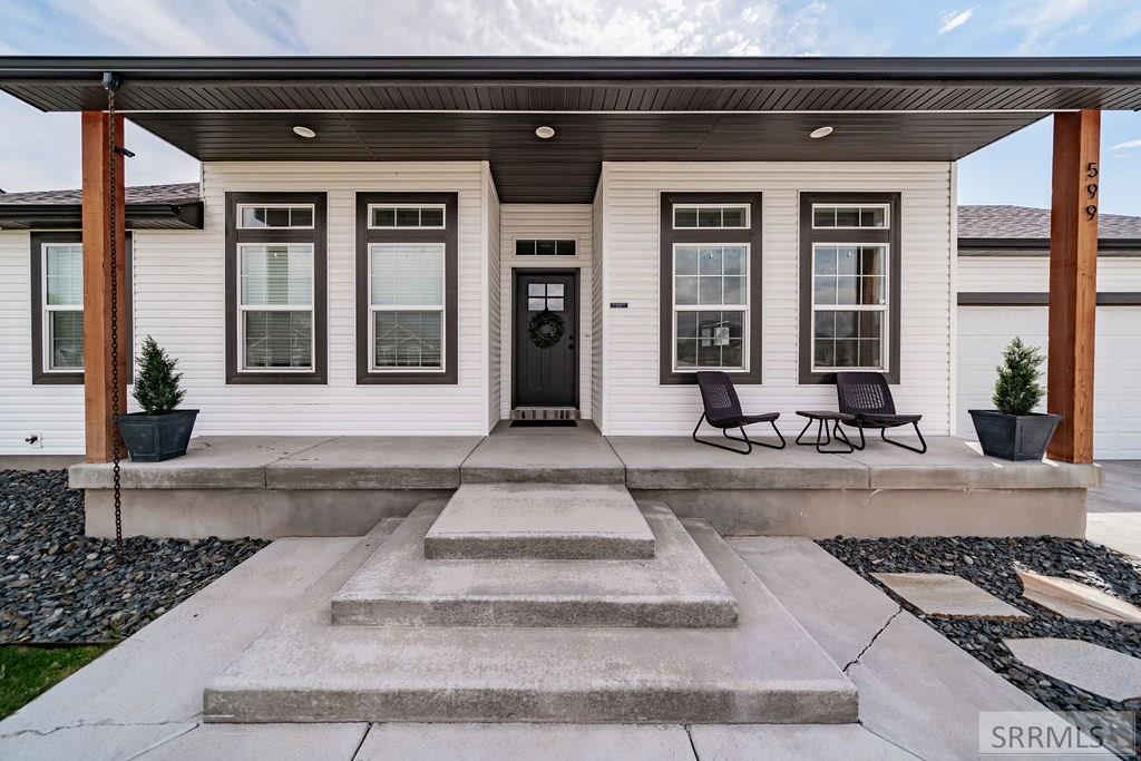 599 W Roxbury St, IDAHO FALLS, Idaho image 2