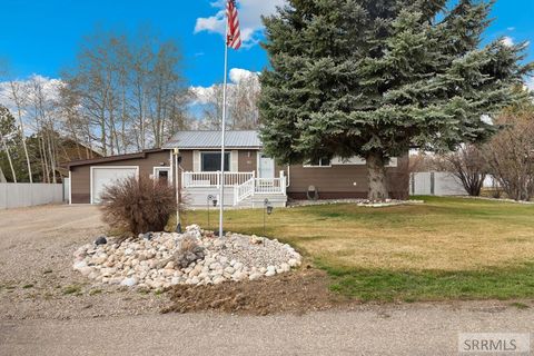 Photo of 80 S 4th Street, DRIGGS, ID 83422 (MLS # 2185215)