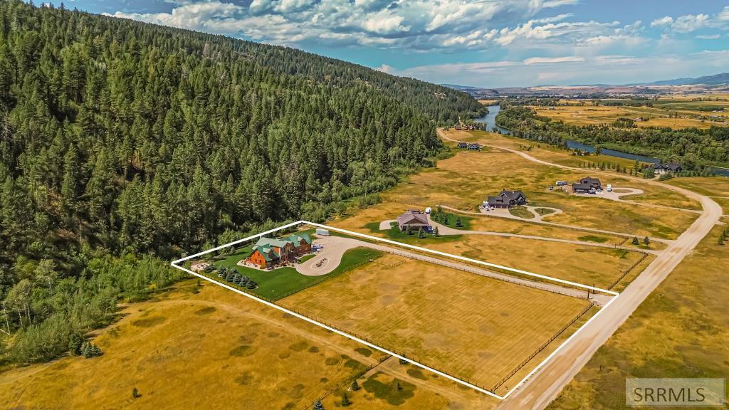 1096 Snake River Road, SWAN VALLEY, Idaho image 3