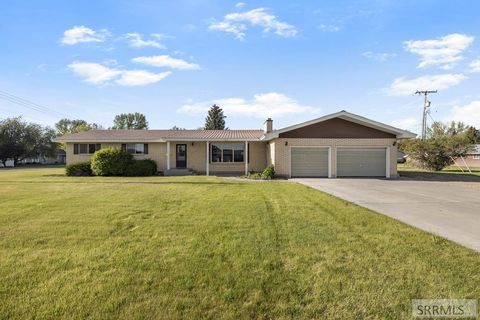 Homes For Sale - 126 W 3rd Street S<br/> SUGAR CITY, ID 83448