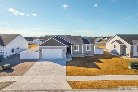 Photo of 3953 N Ventura Avenue, IDAHO FALLS, ID 83401 (MLS # 2184579)
