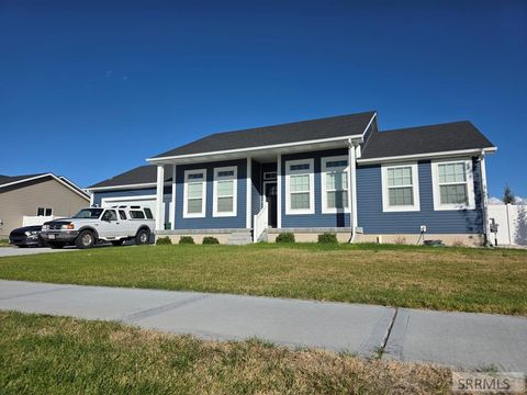 Photo of 3720 Barcelona Ave, IDAHO FALLS, ID 83401 (MLS # 2178238)
