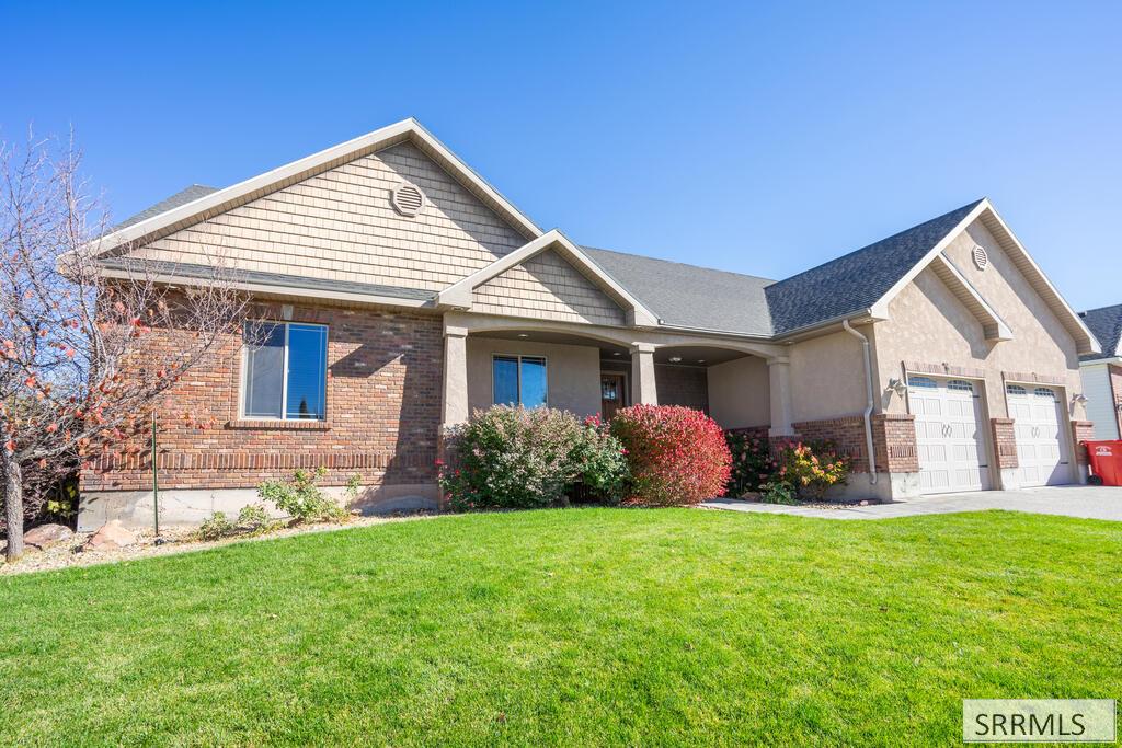 516 Glenwood Circle