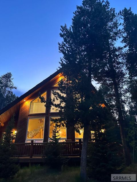 Photo of 4473 Boulders Street, ISLAND PARK, ID 83429 (MLS # 2185782)